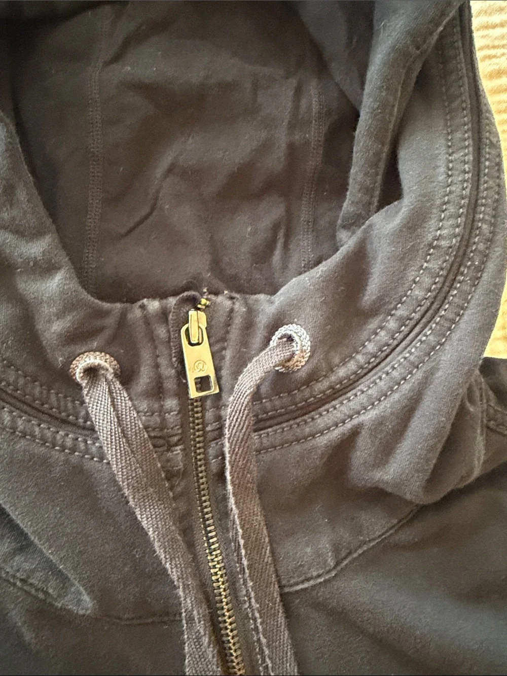 Lululemon Scuba Hoodie Original 2011 Release Black Sweatshirt - Size 8